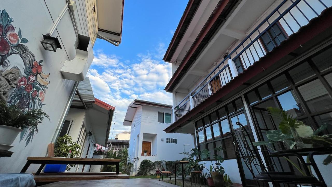 מלון Chiang Mai Gate House מראה חיצוני תמונה